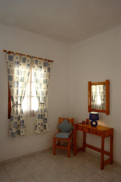 Irene Rooms Folegandros Island Exterior photo
