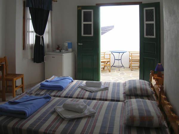 Irene Rooms Folegandros Island Room photo